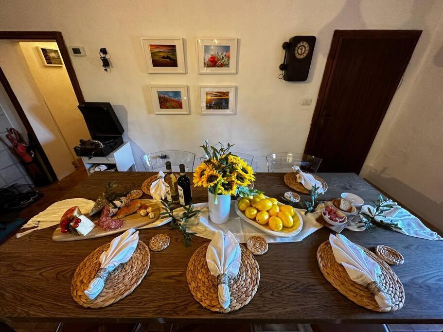 Lovely 2 Bedroom In San Gimignano Historic Center Ngoại thất bức ảnh