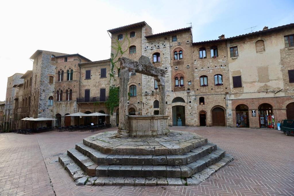 Lovely 2 Bedroom In San Gimignano Historic Center Ngoại thất bức ảnh