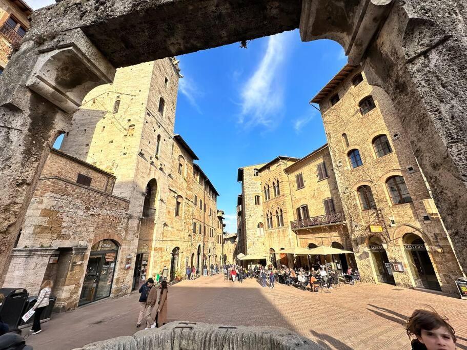 Lovely 2 Bedroom In San Gimignano Historic Center Ngoại thất bức ảnh