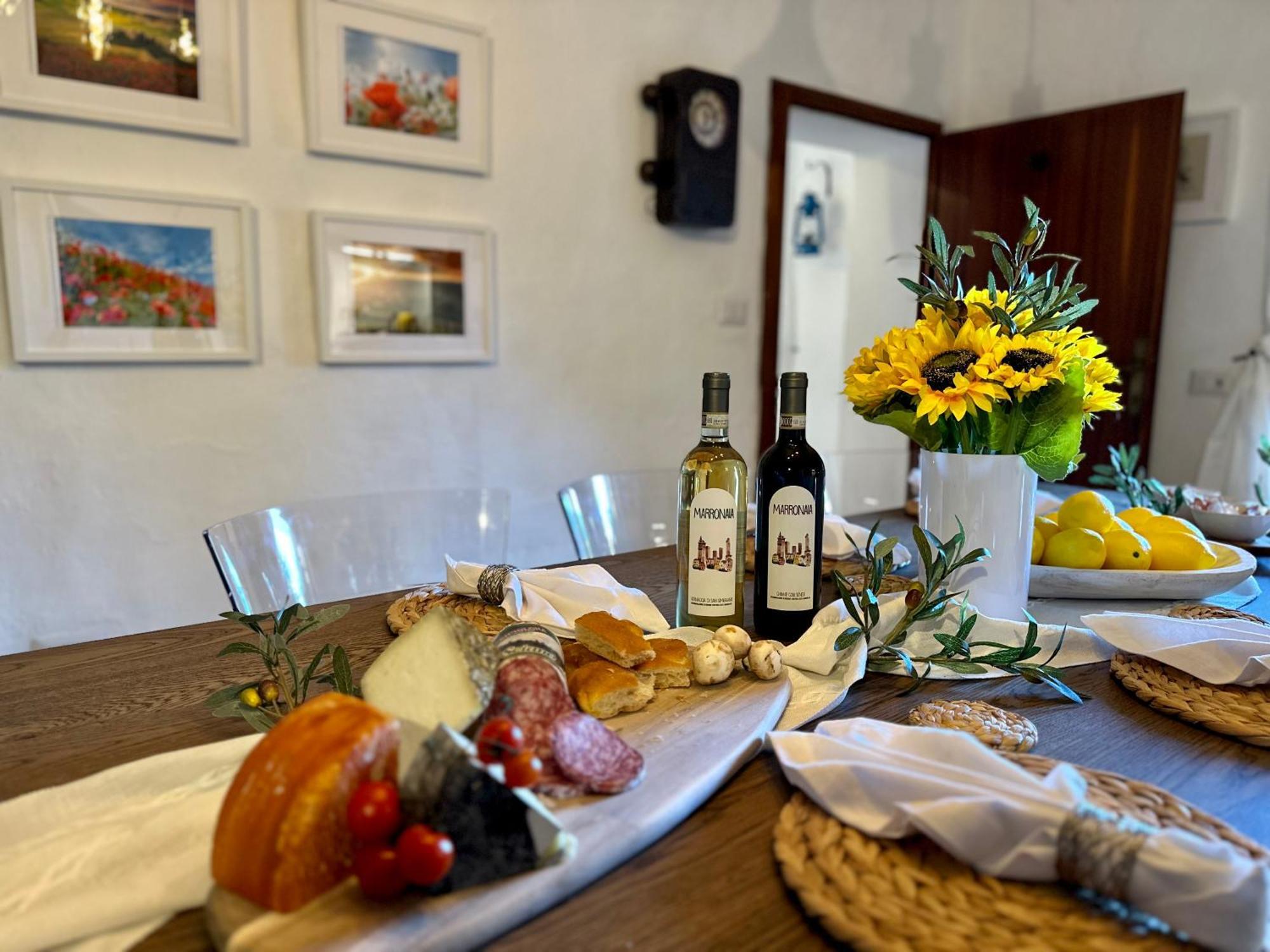 Lovely 2 Bedroom In San Gimignano Historic Center Ngoại thất bức ảnh